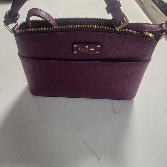 Kate Spade Fuchsia Crossbody purse - Picture 2 of 5